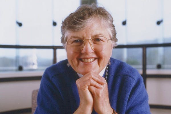 作为女性参与计算领域的伟大推动者，她是图灵奖 40 年历史上第一位得奖的女性，这个奖项相当于计算机科学界的诺贝尔奖。图源：IBM Research