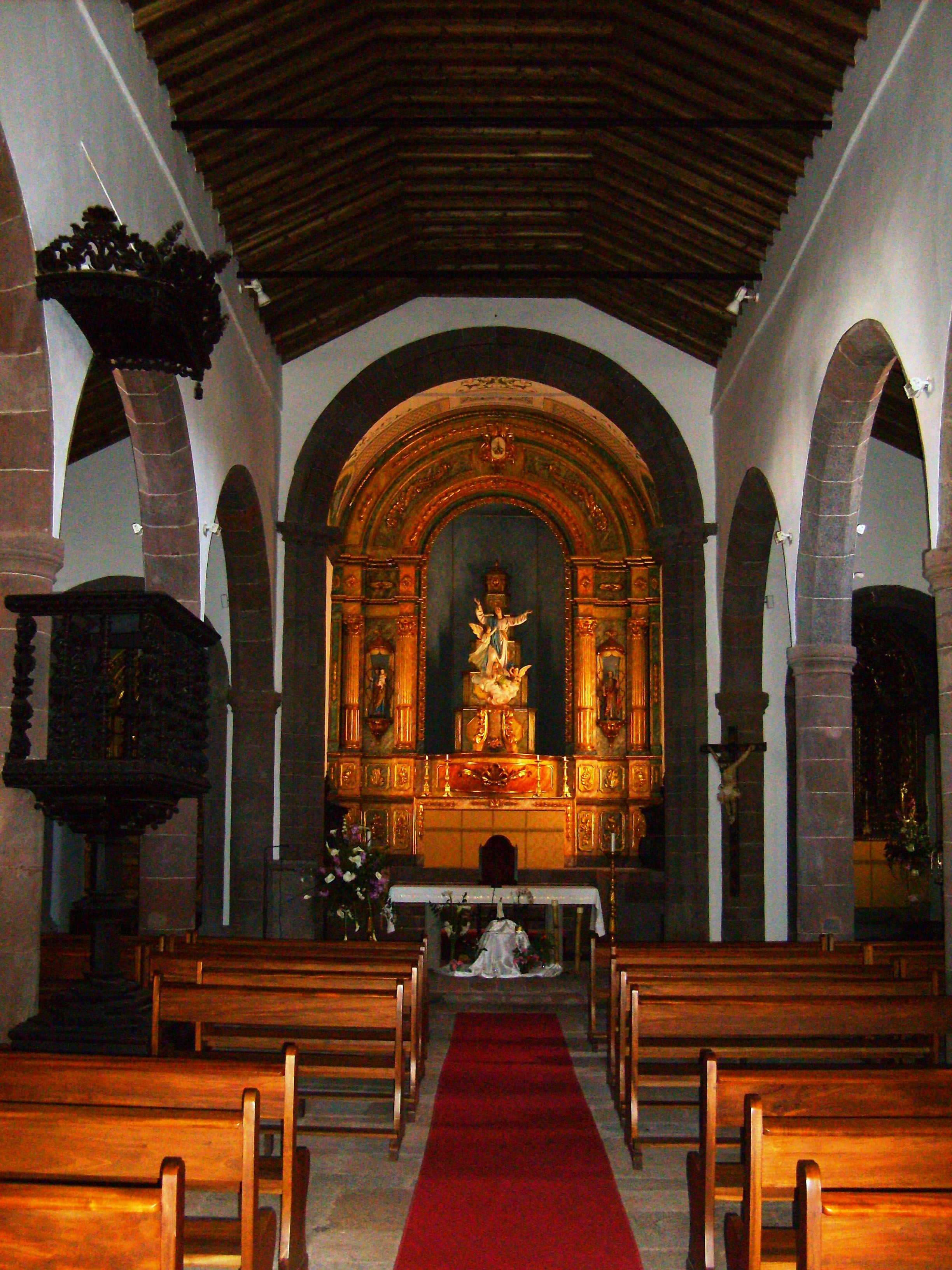 Mother Church: central nave.