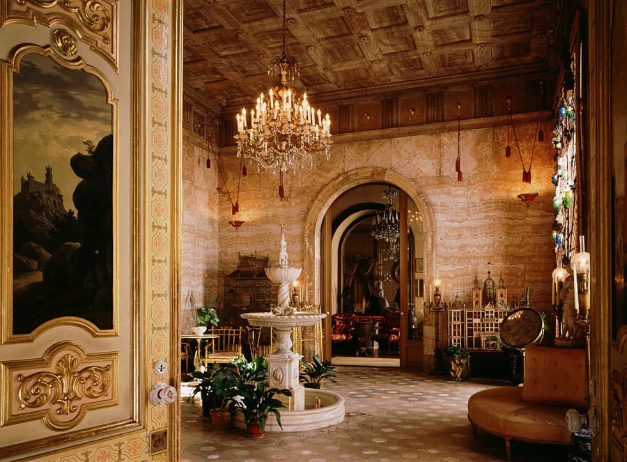 View of the Winter Garden, in the background the Oak Cabinet