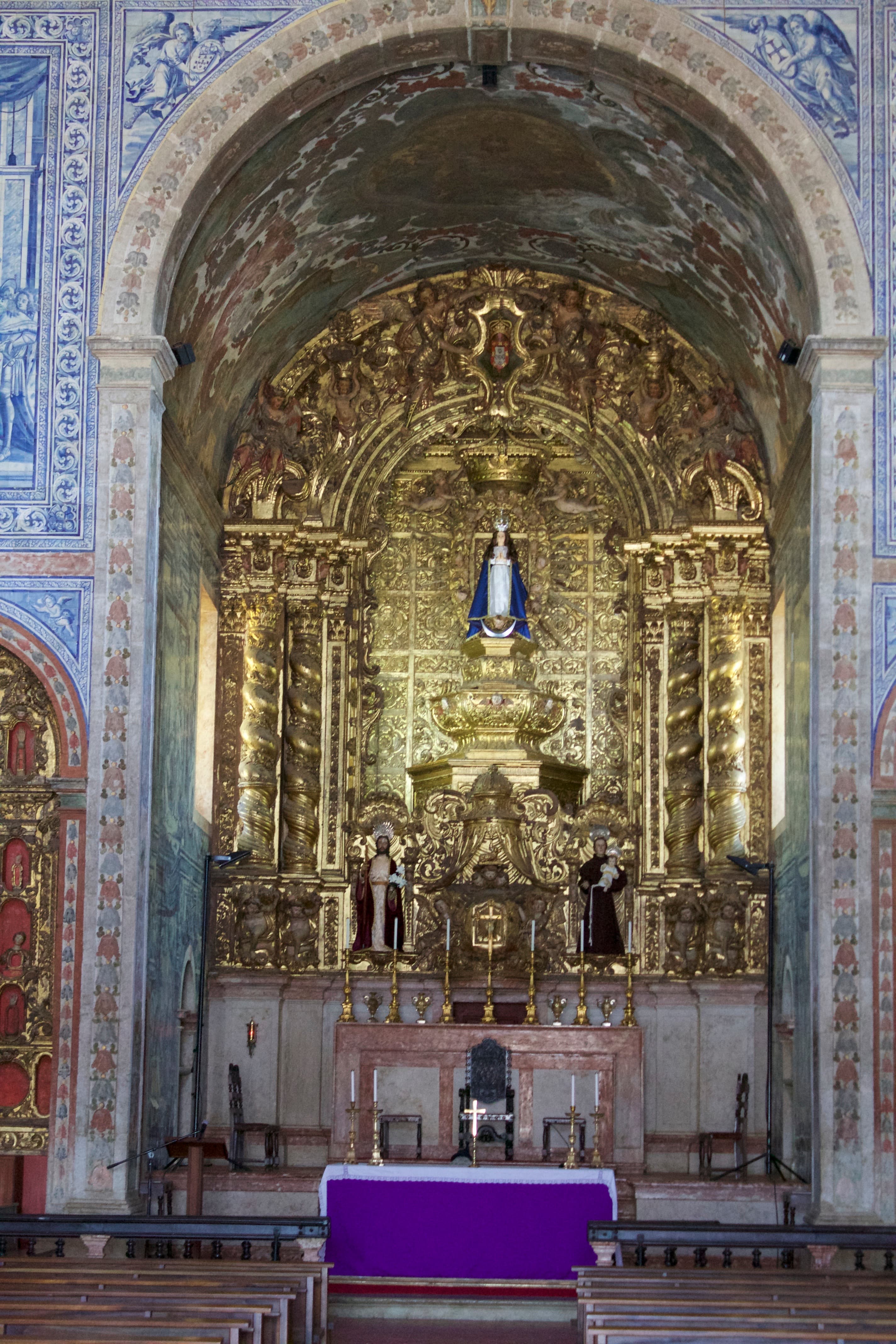 Main altar of the Royal Basilica, in 2017.