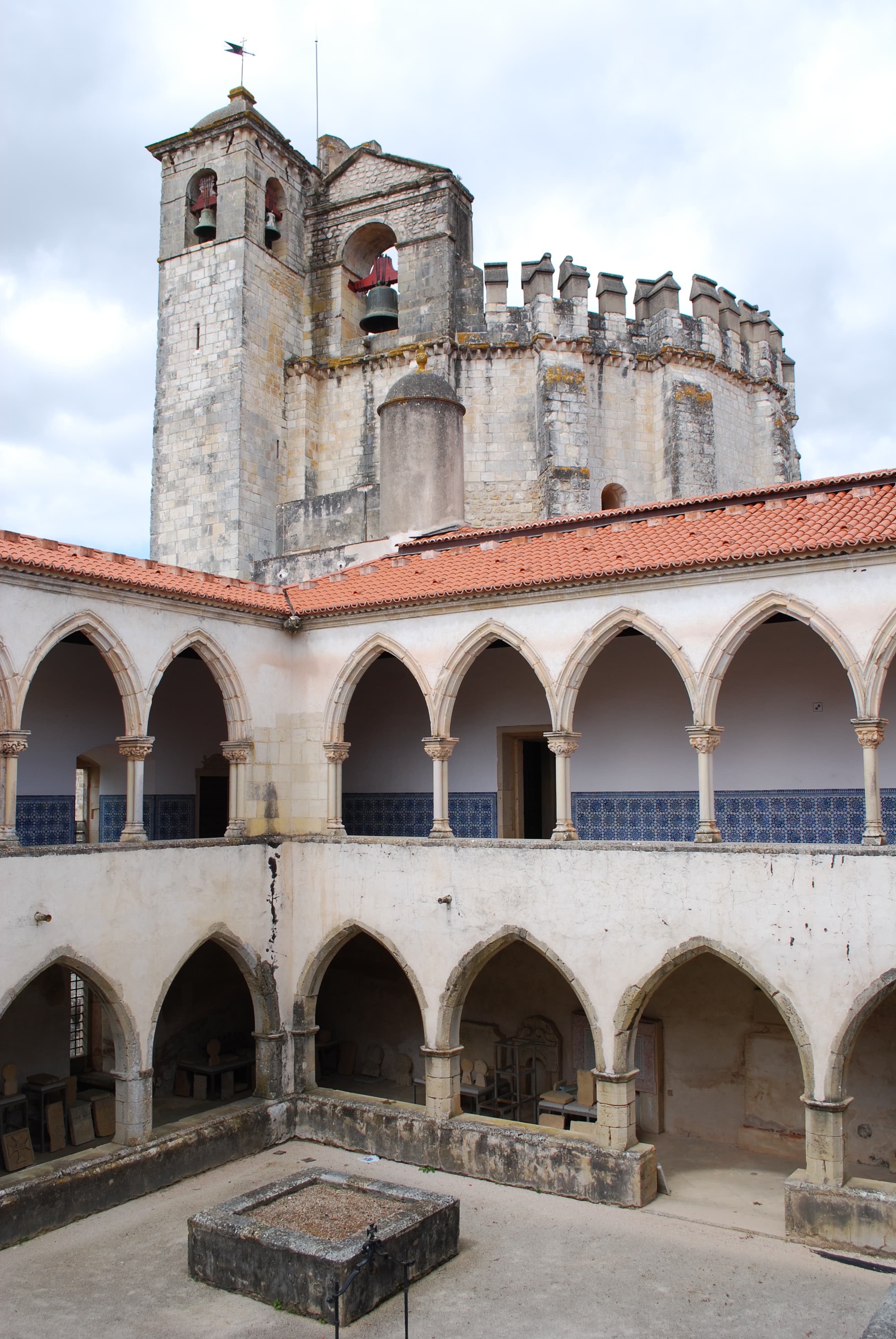 Wash Cloister; charola