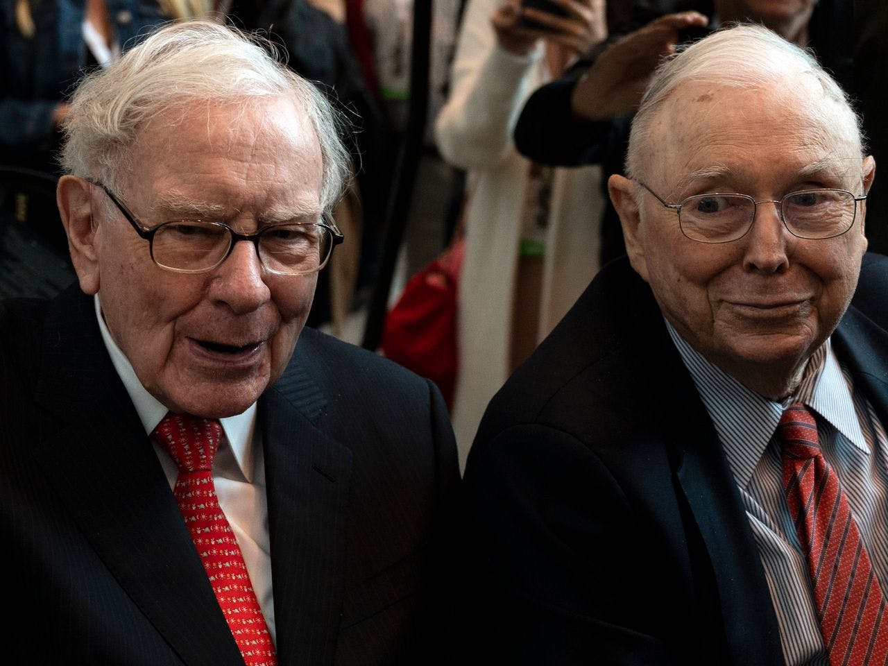 Warren Buffett (left) and Charlie Munger (right) — https://images.mktw.net/im-461638?width=1280&size=1.33333333
