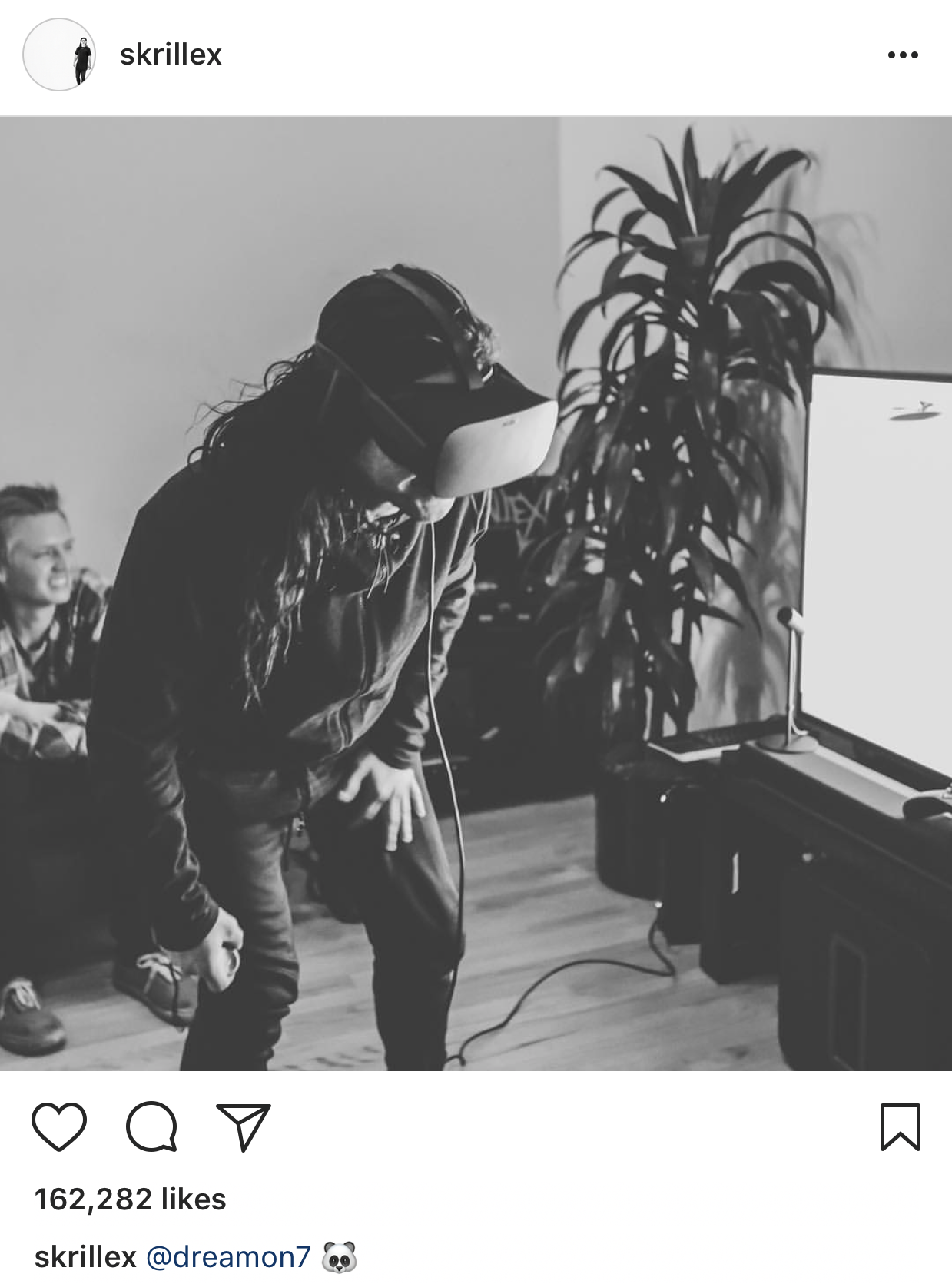 Skrillex in one of his first VR experiences with Oculus.