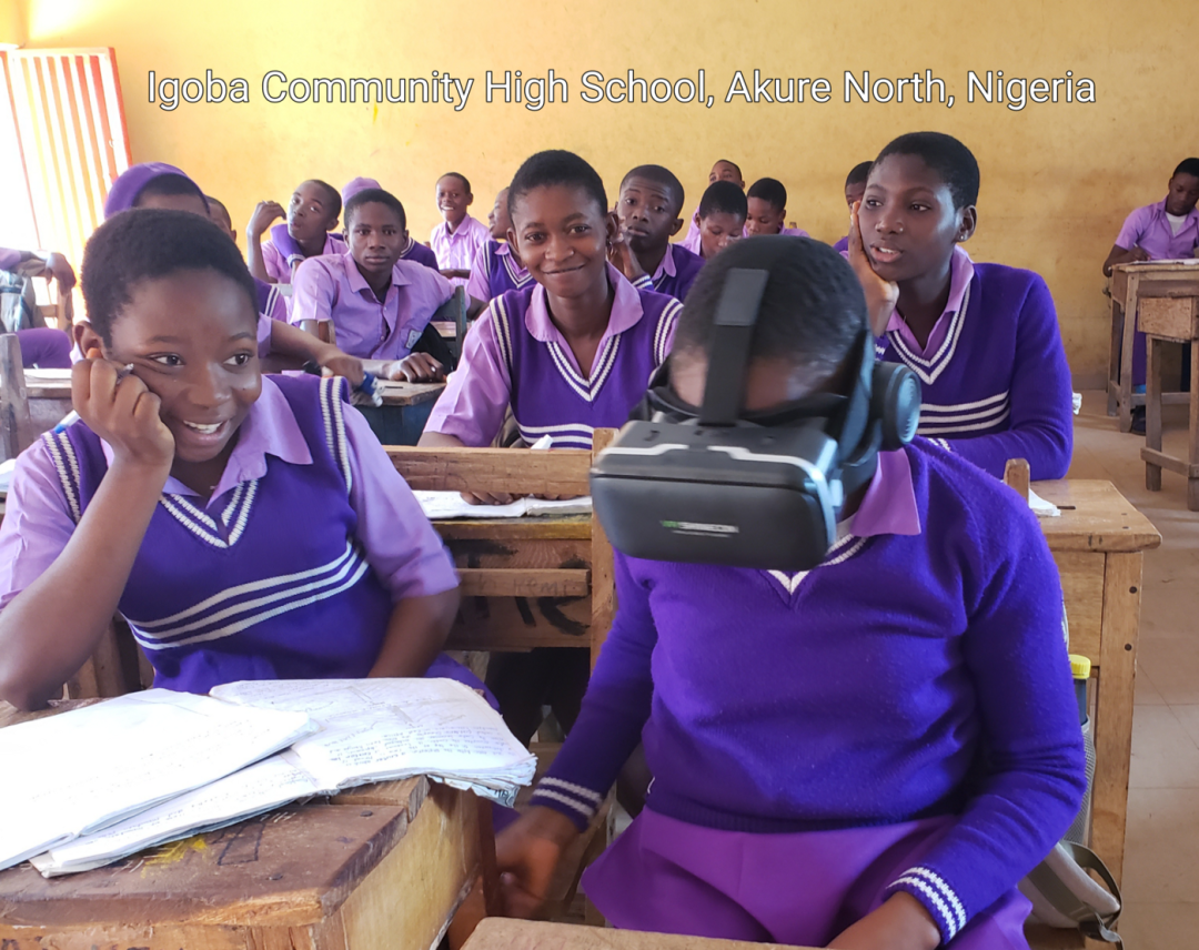 尼日利亚一所学校使用虚拟现实（来源：维基百科）