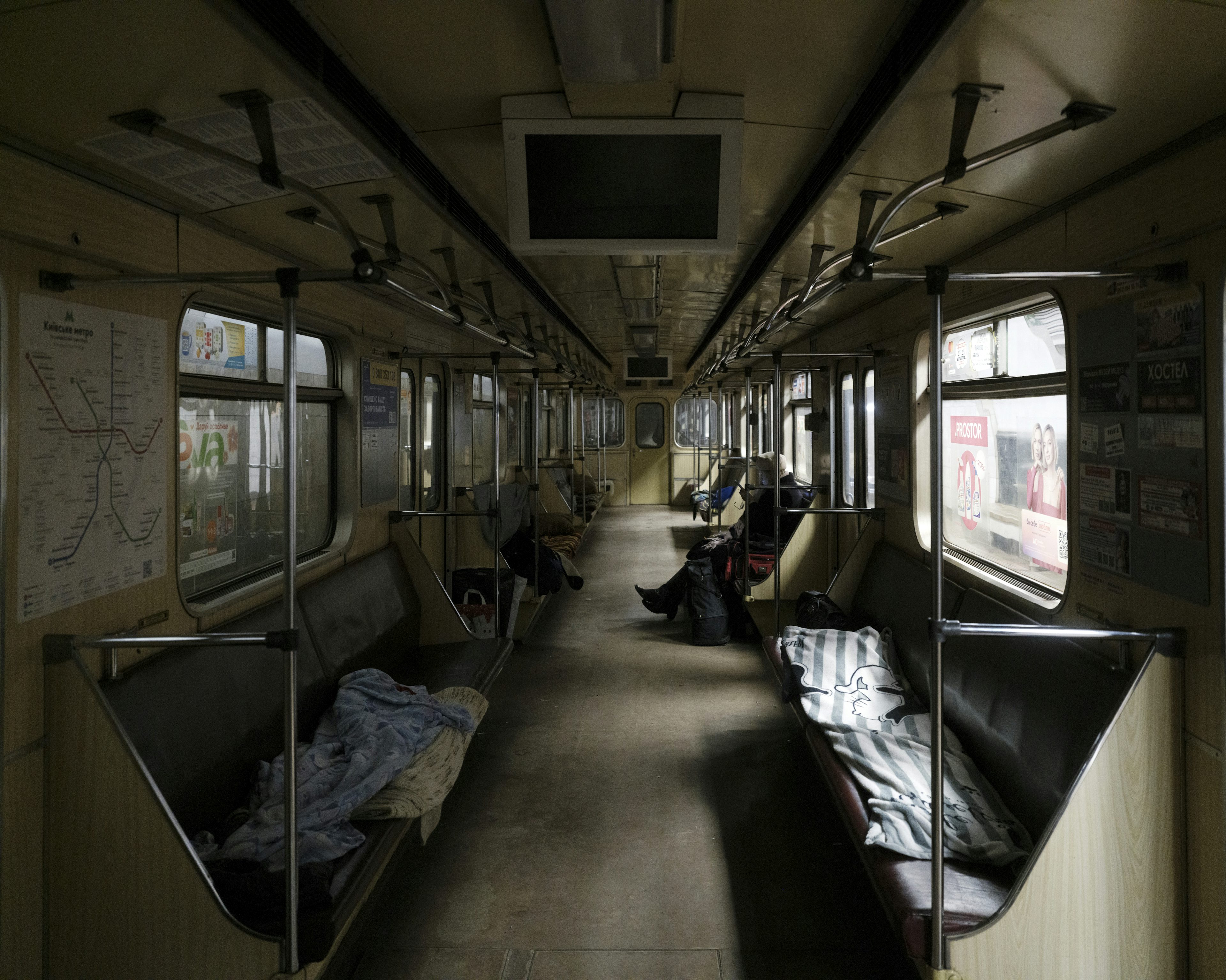 UKRAINE. Kyiv. 4 March 2022. A metro car used as a dormitory to shelter from the artillery strikes that hit the city' especially at night. Photo by Lorenzo Meloni