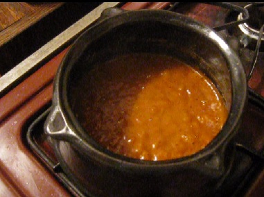 A simmering pot of Shiro Wot (split peas)